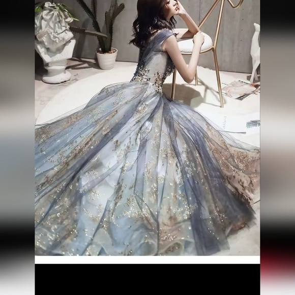 Blue, V Neck, Case Up, Ball Gown - Picture 16 of 16